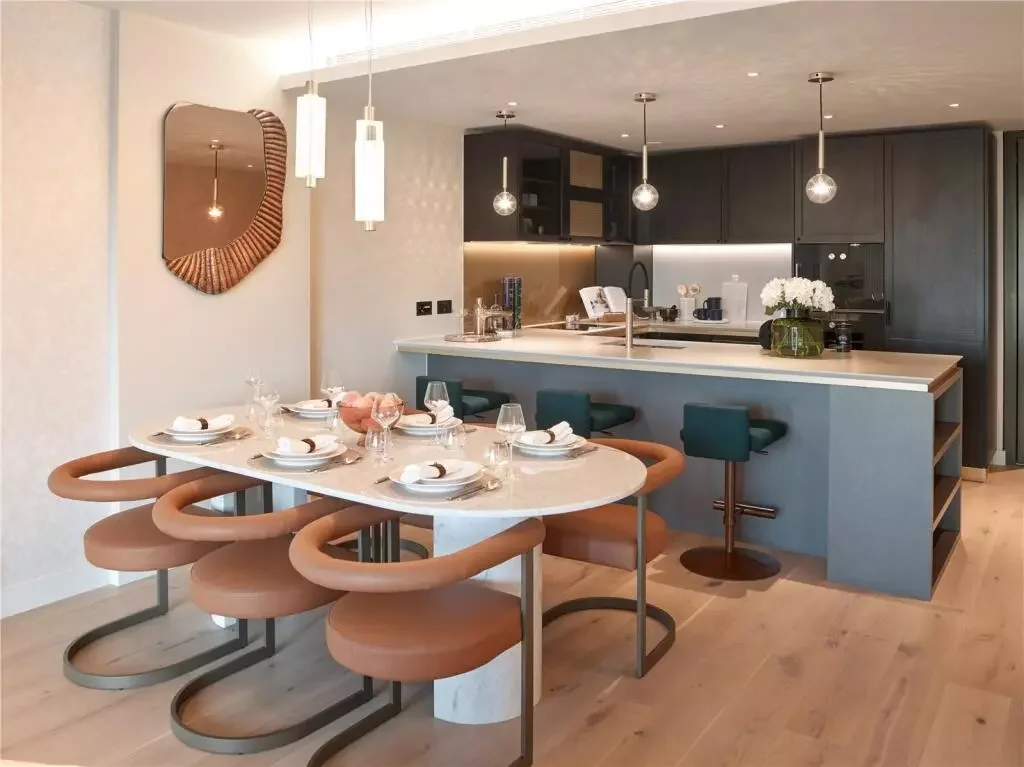 Powerhouse Chelsea Waterfront Lots Road Chelsea Sw10 0qd Lots Road Power Station Creek Arched Facade Blue Sky