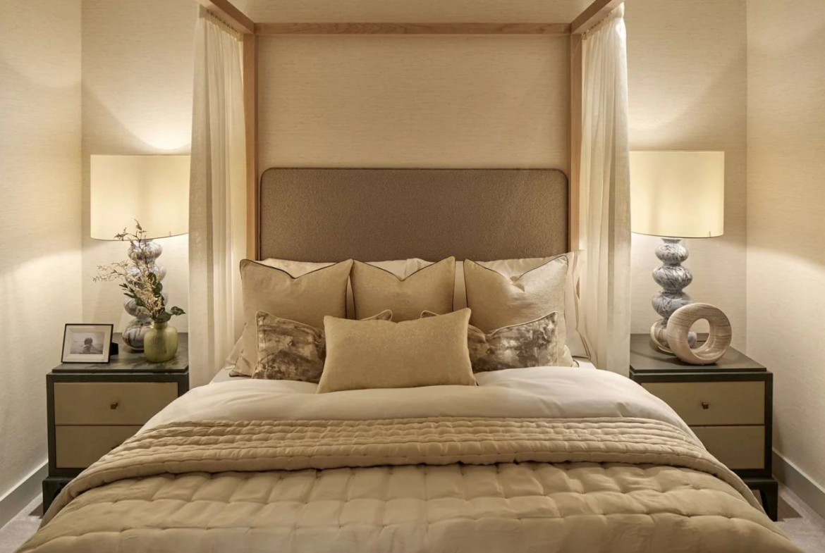 Powerhouse Chelsea Waterfront Master Bedroom Four Poster Luxury Interior London Sw10