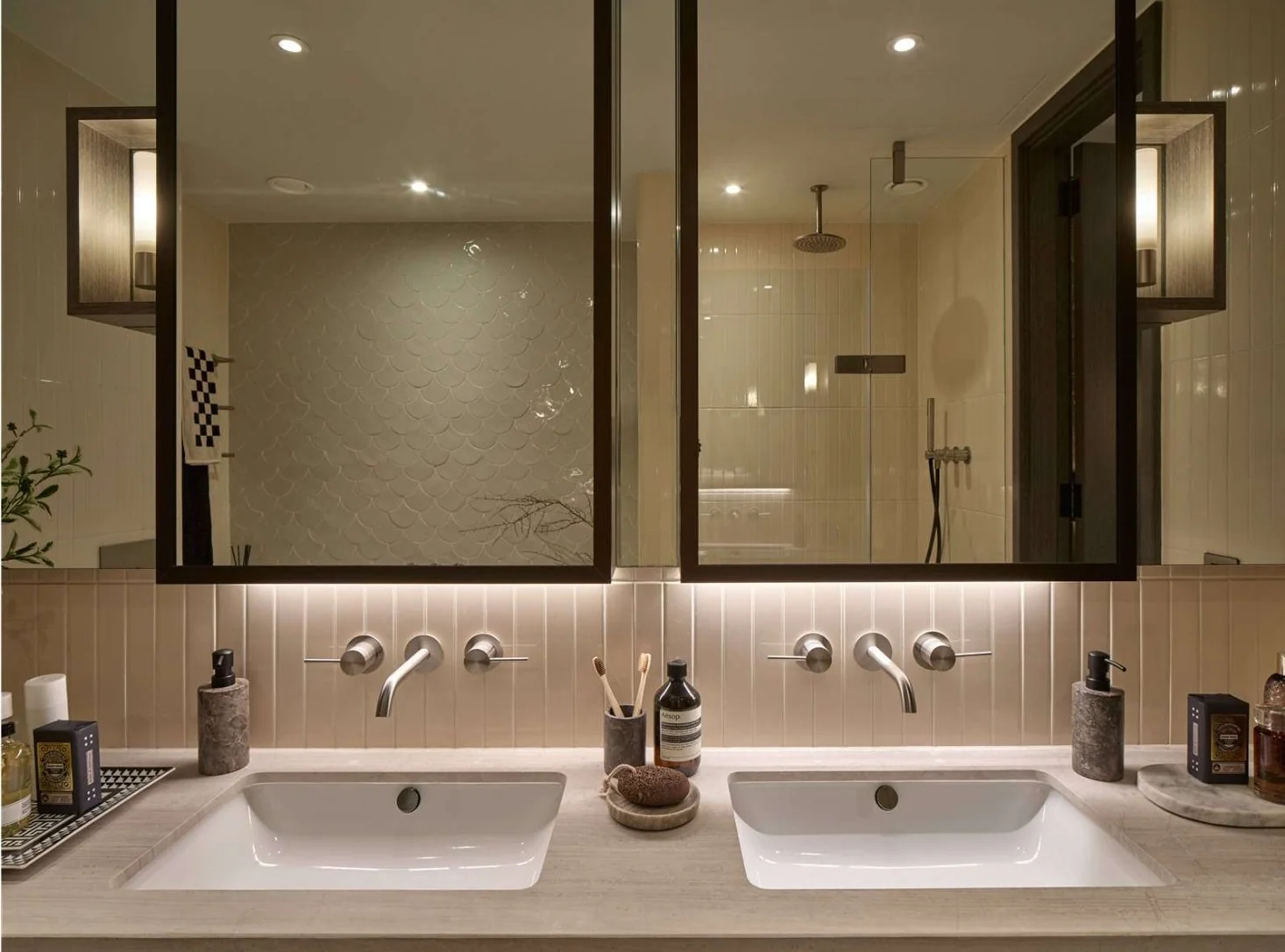 Powerhouse Chelsea Waterfront Sw10 0qd Ensuite Bathroom Double Sinks Rain Shower London
