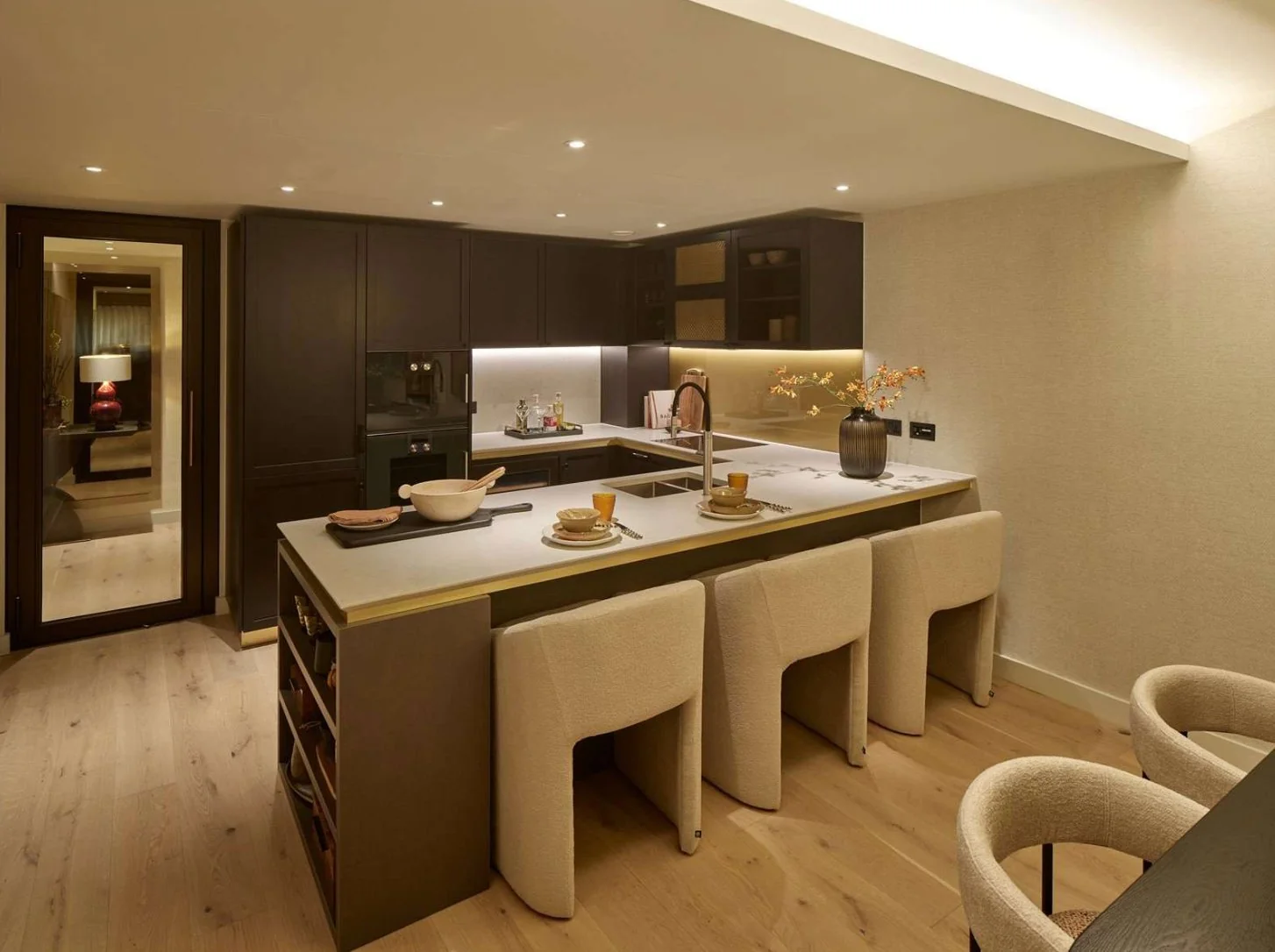 Powerhouse Chelsea Waterfront Sw10 0qd Gourmet Kitchen Island Bespoke Cabinetry London