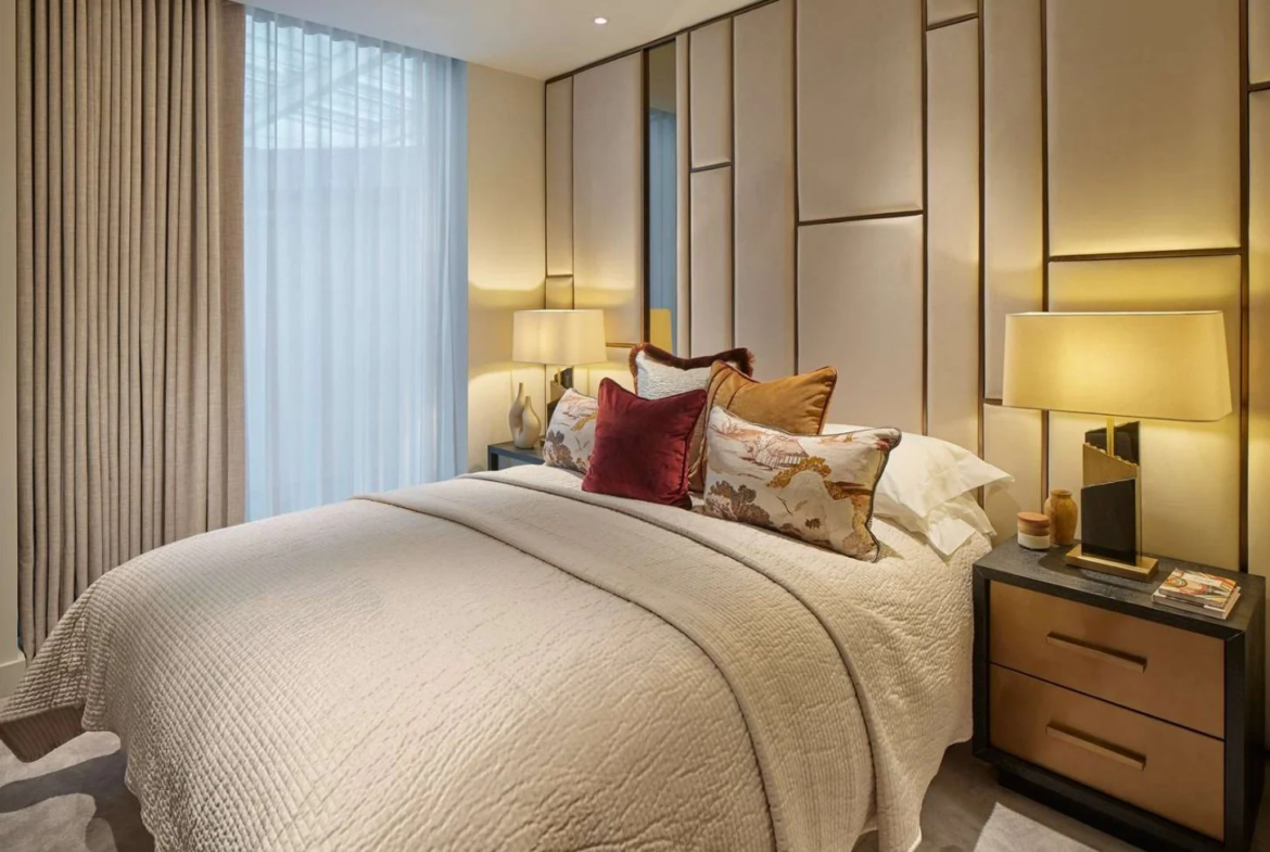 Powerhouse Chelsea Waterfront Sw10 0qd Master Bedroom Bespoke Headboard Wall Panels London