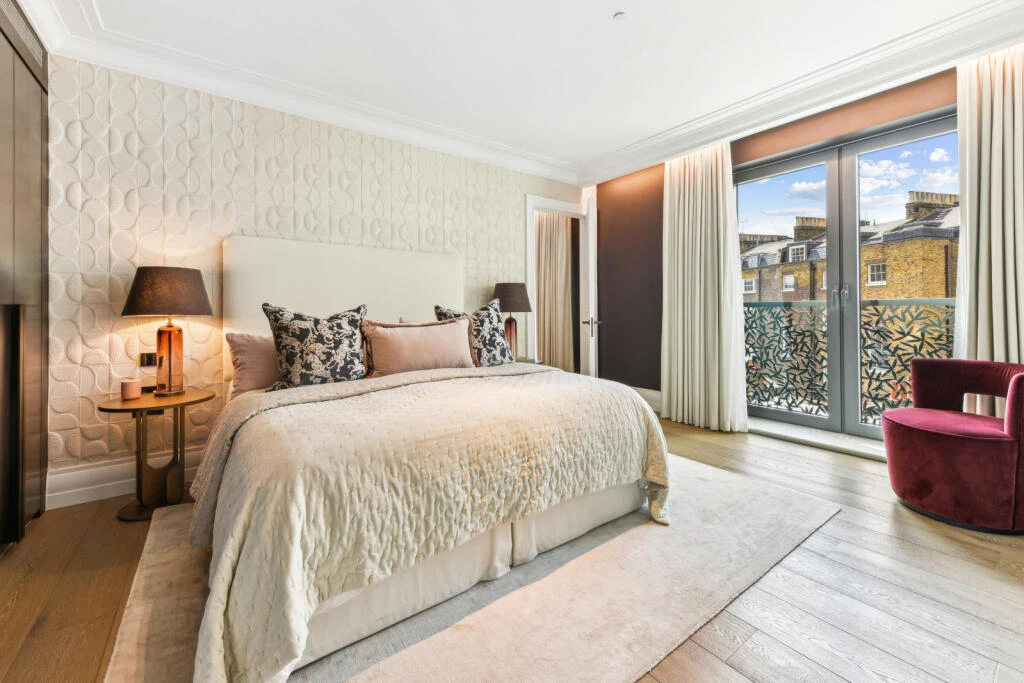 Regents Crescent Park Crescent Principal Bedroom Textured Wallpaper Balcony London