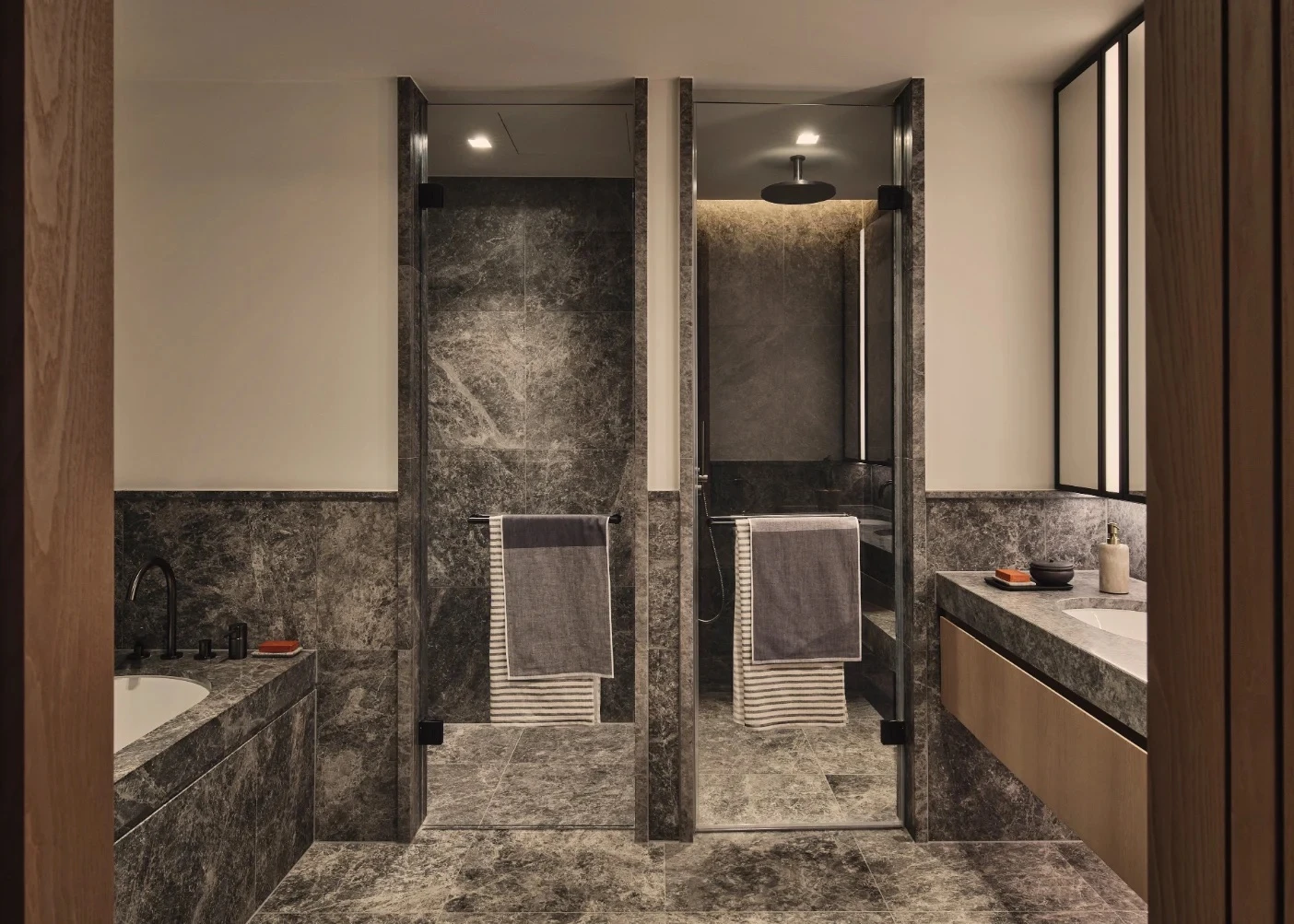 Seven Southbank Place Balcony London Eye View Sunset