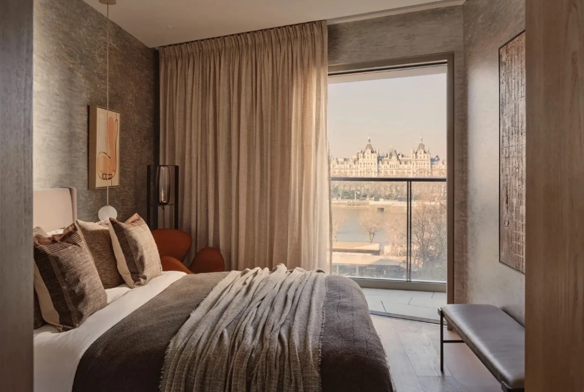 Seven Southbank Place Se1 Master Bedroom River Thames View Luxury Apartment