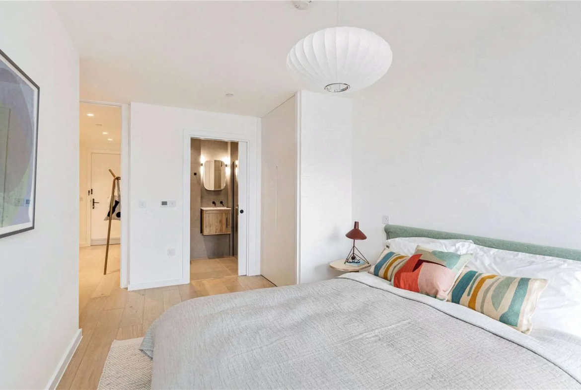 Smokehaus London Fields E8 Master Bedroom Ensuite Bathroom
