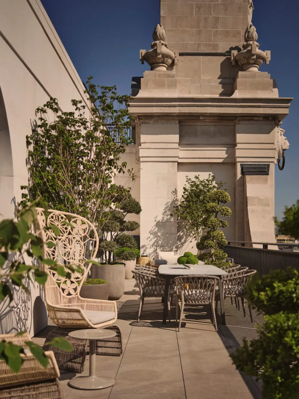 The Whiteley Clock Tower Apartment 952sqft Private Terrace London