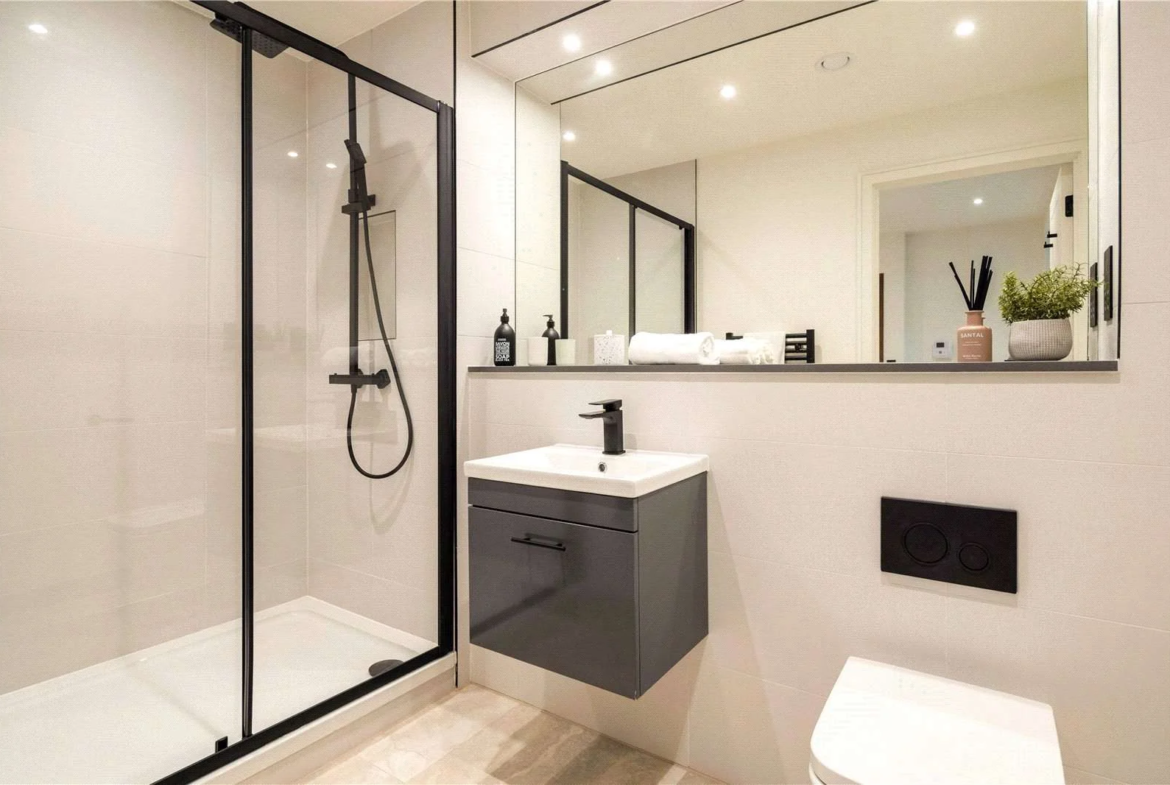 Urban Picturehouse 155 Station Road Sidcup Da15 Bathroom Black Fixtures Walk In Shower Porcelain Tiles Studio Apartment