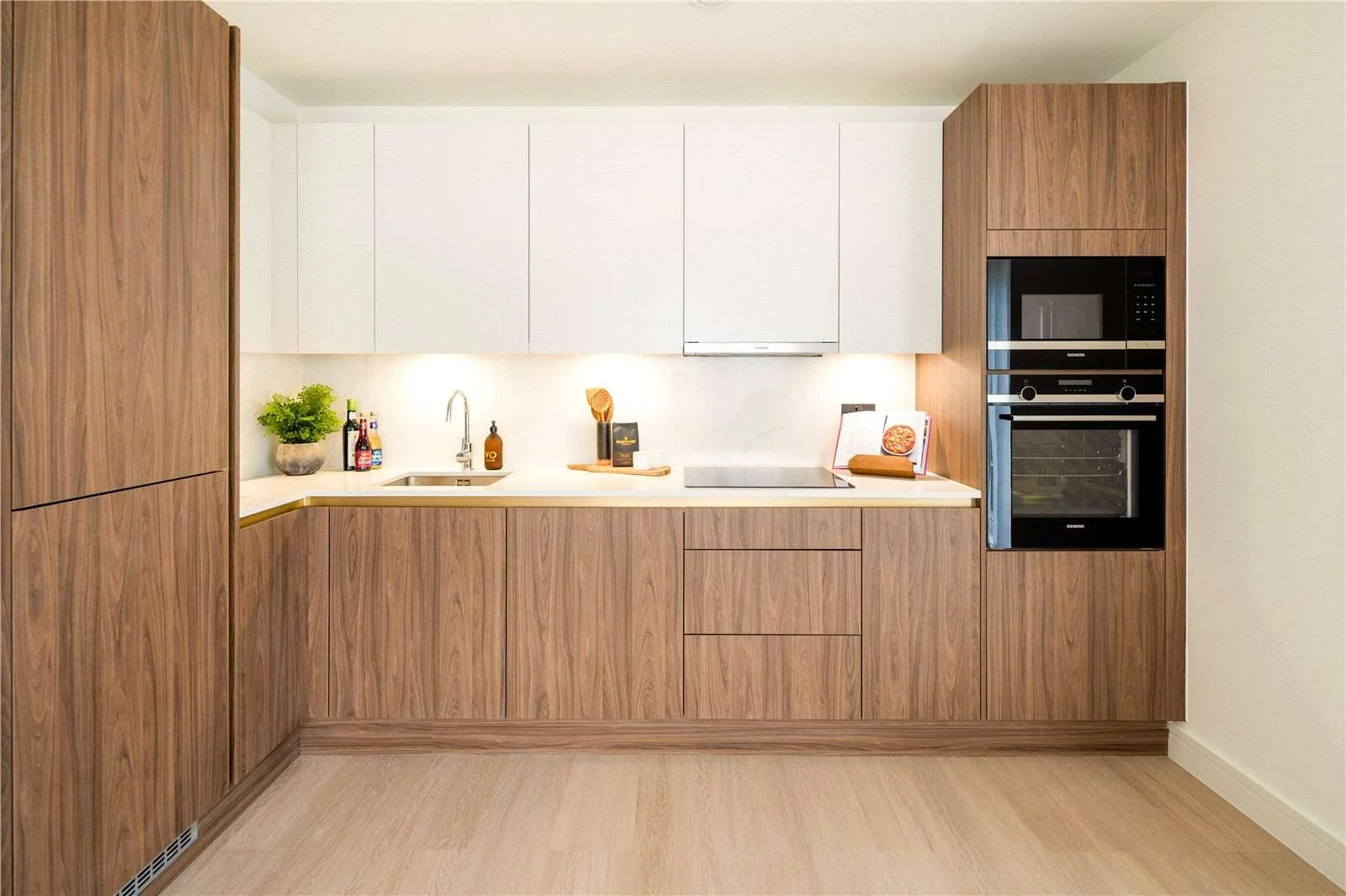 Urban Picturehouse Sidcup Da15 London Kitchen Siemens Appliances Quartz Worktop Walnut Cabinets