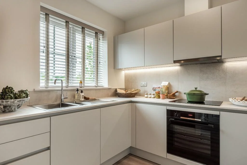 Winterbrook Meadows Modern Kitchen Integrated Appliances