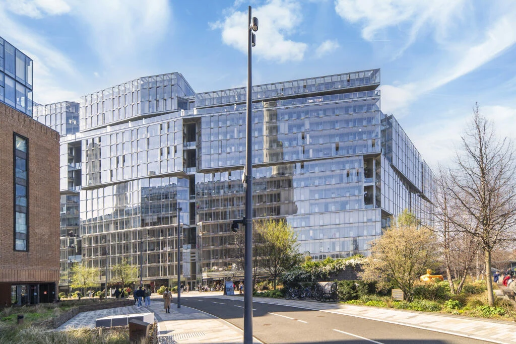 Ambrose House Battersea Power Station Sw11 Glass Exterior Residential Building