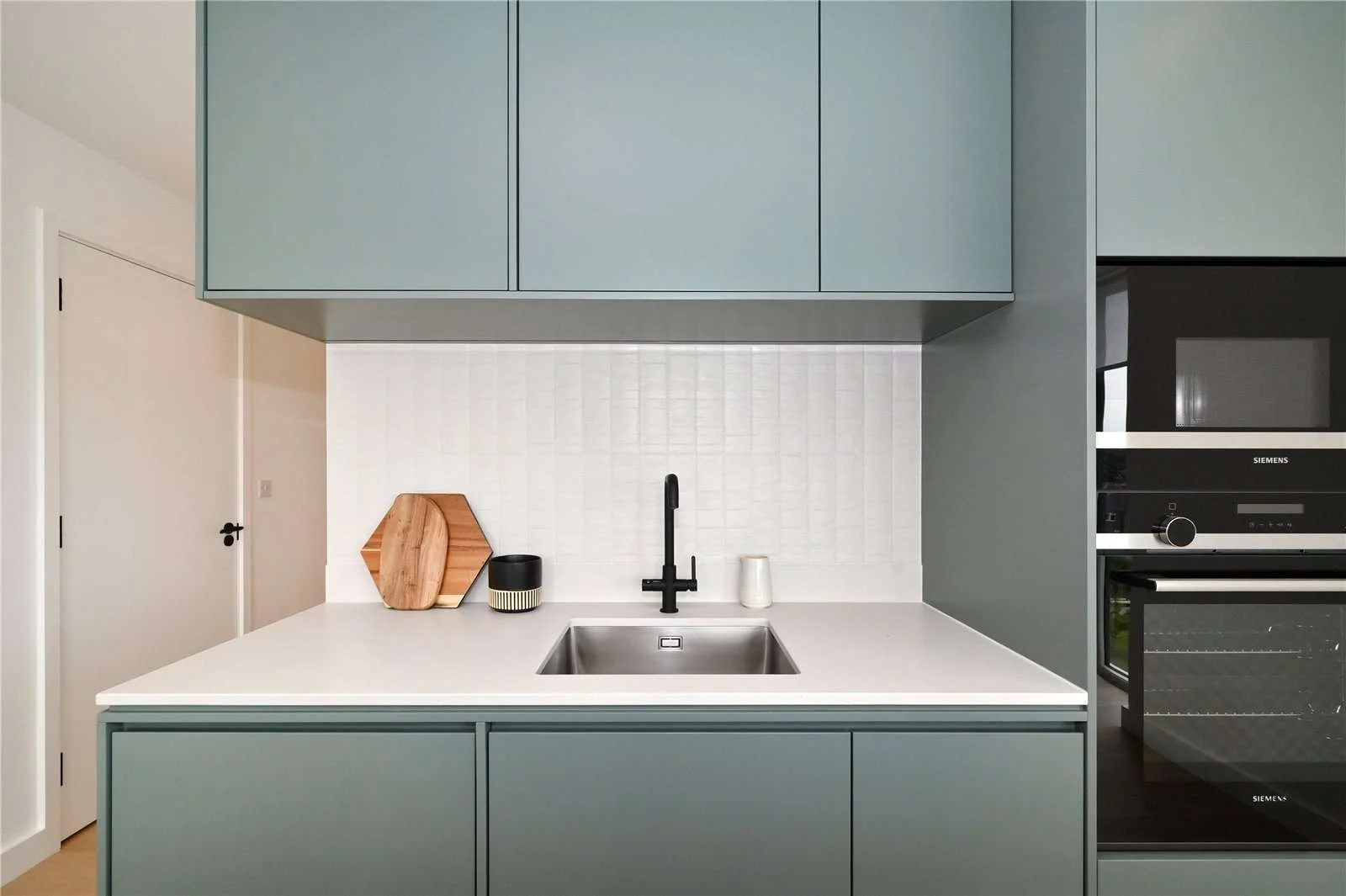 Brent Cross Town Nw2 Kitchen Boiling Water Tap Siemens Appliances