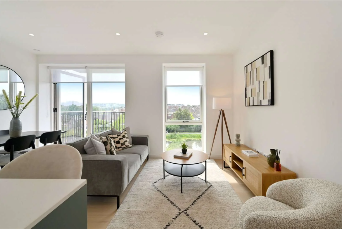 Brent Cross Town Nw2 Two Bedroom Living Room Southwest Park Views