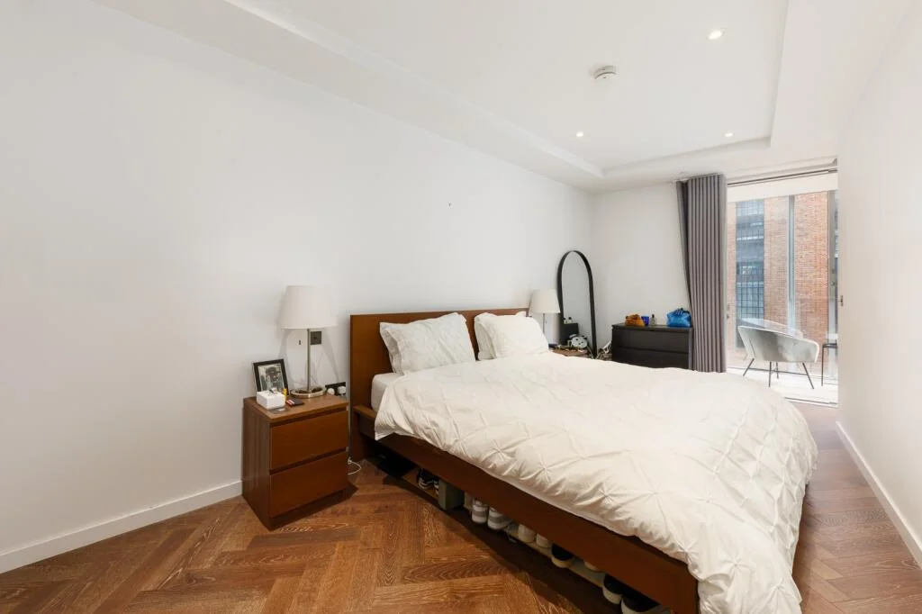 Circus West Village 8 Circus Road West Battersea Sw11 London 1 Bed Apartment Double Bedroom Herringbone Floor Power Statio...