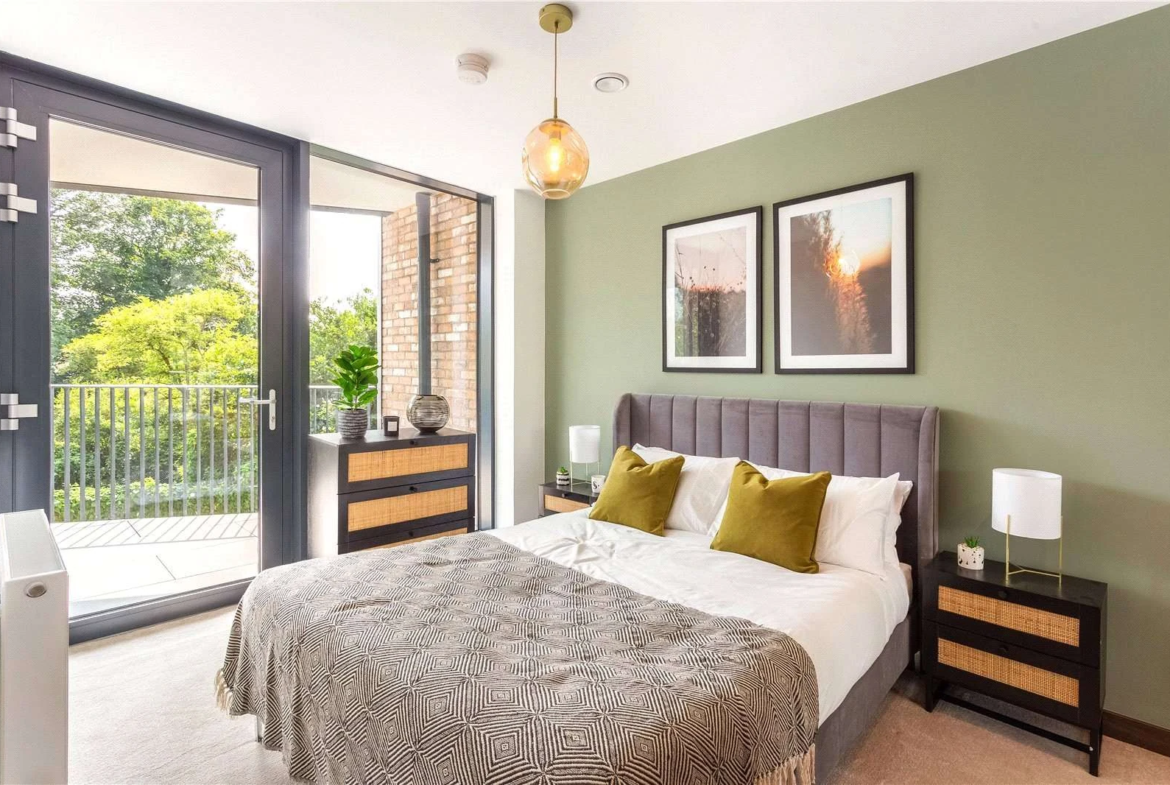 Dylon Riverside Purbeck Gardens Se26 London Double Bedroom Private Balcony Garden Views Weston Homes