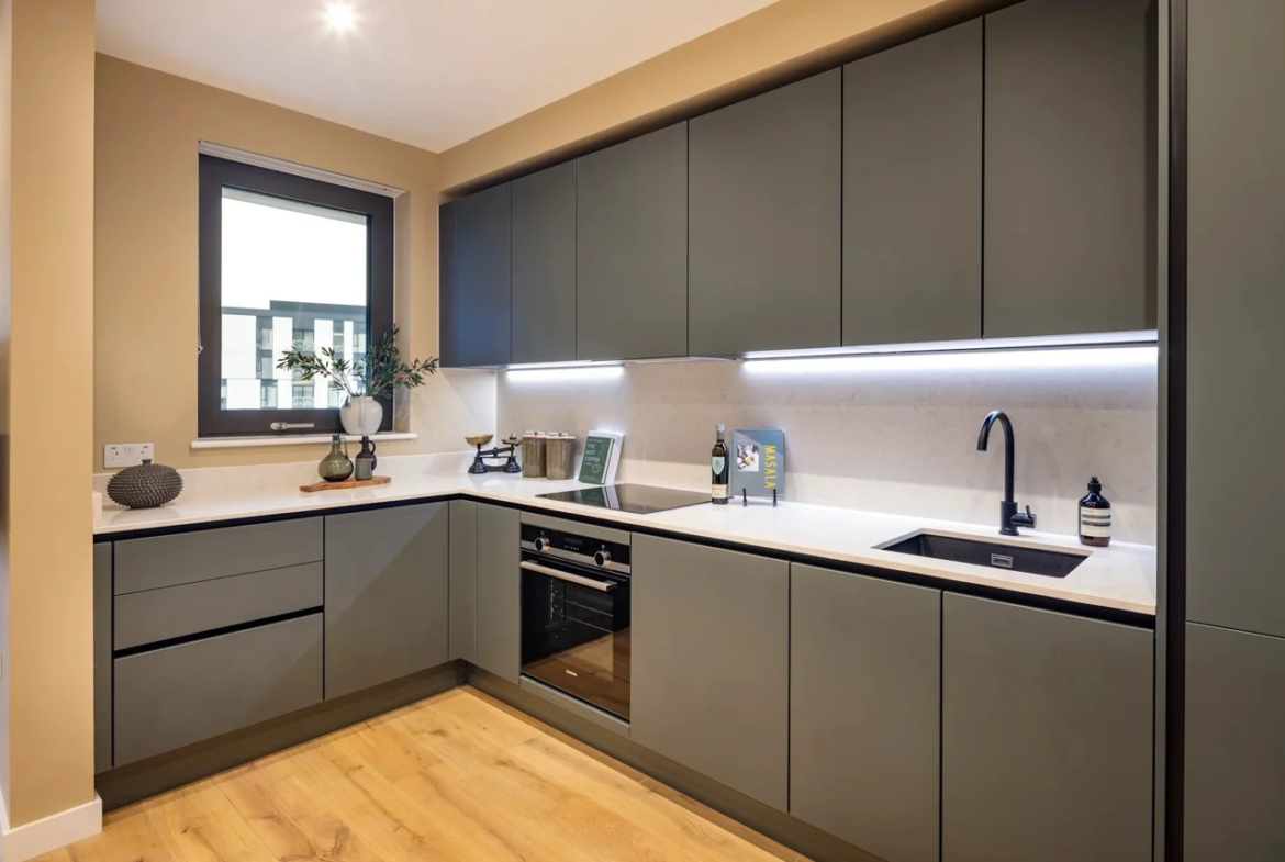 Ebury Sw1 Sw1w Westminster London Designer Kitchen Dark Matt Units Led Under Cabinet Lighting Quartz Worktop Integrated Ap...