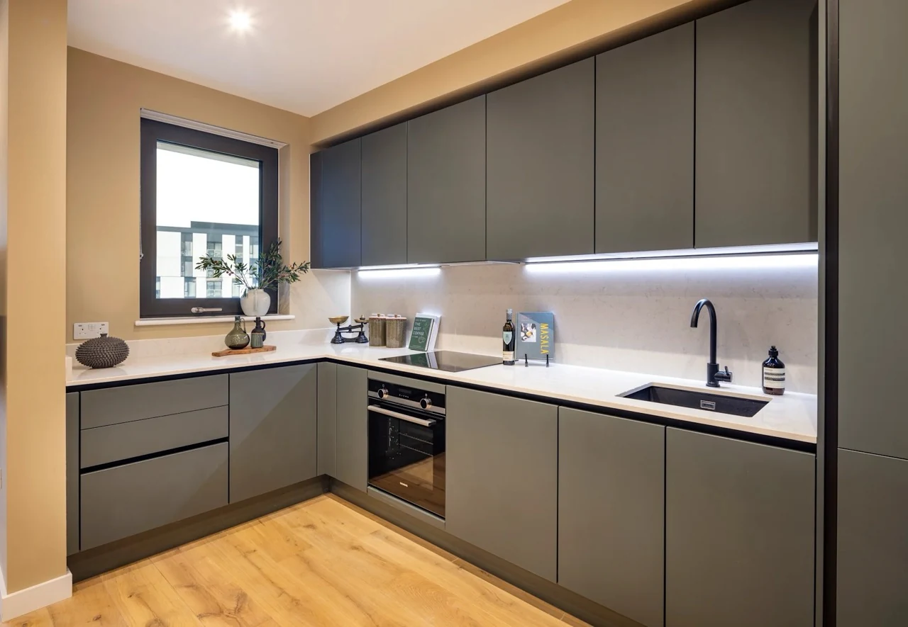 Ebury Sw1 Sw1w Westminster London Designer Kitchen Dark Matt Units Led Under Cabinet Lighting Quartz Worktop Integrated Ap...
