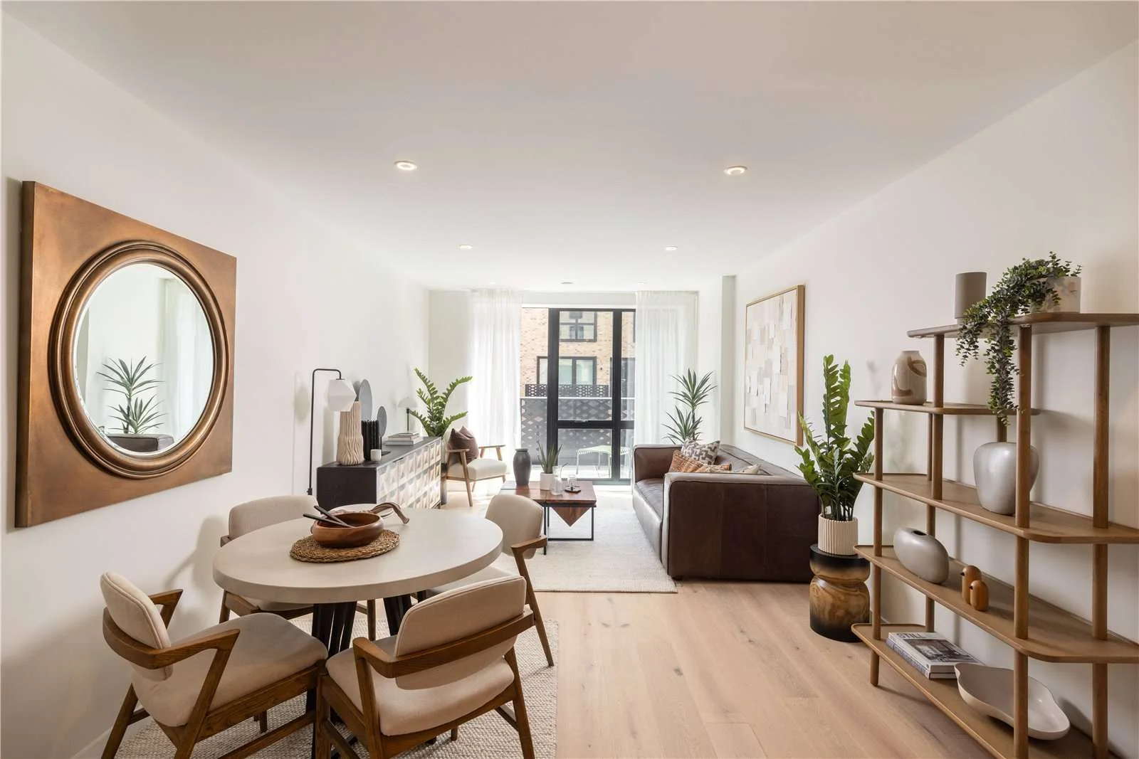 Hanwell Square Hanwell W7 2 Bed 2 Bath Open Plan Living Dining Balcony