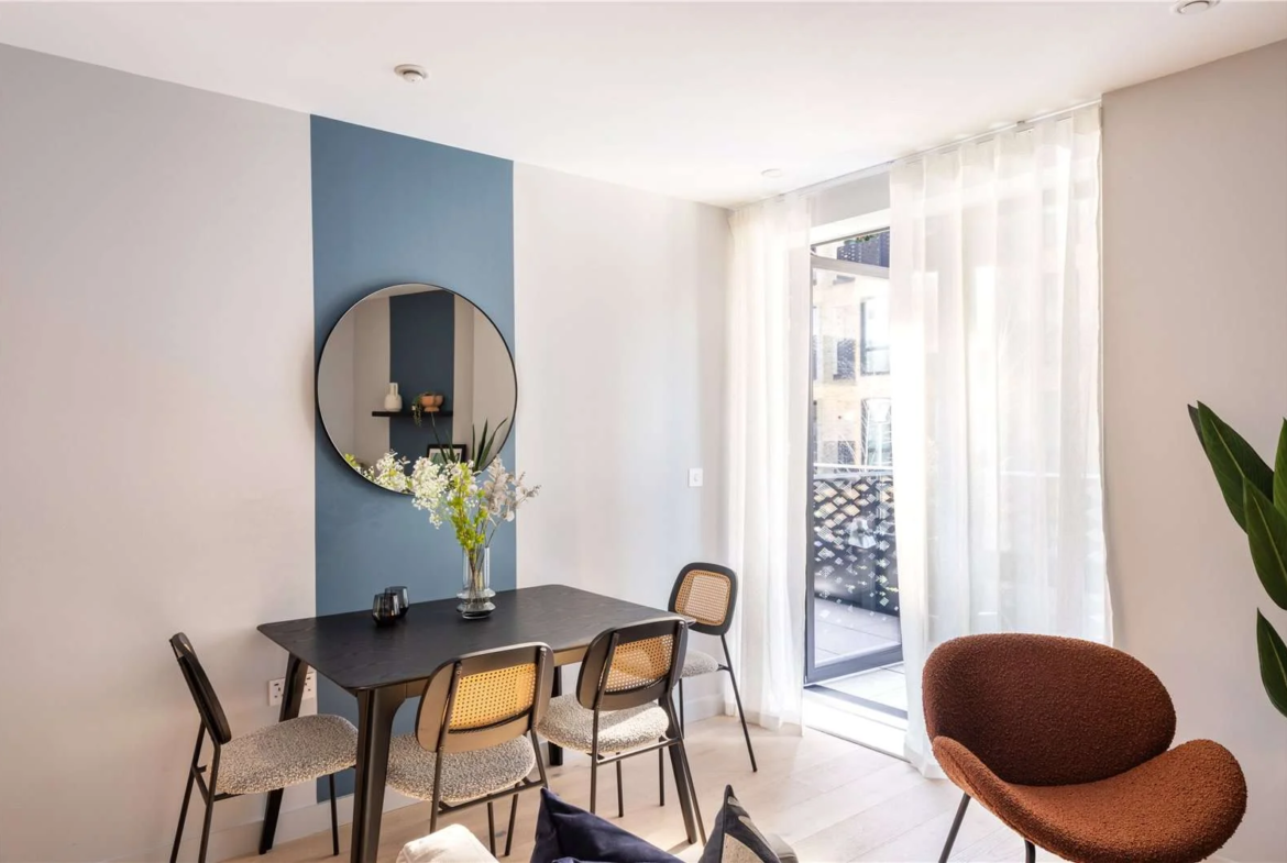 Hanwell Square Hanwell W7 2 Bed Dining Area Black Table Balcony Access