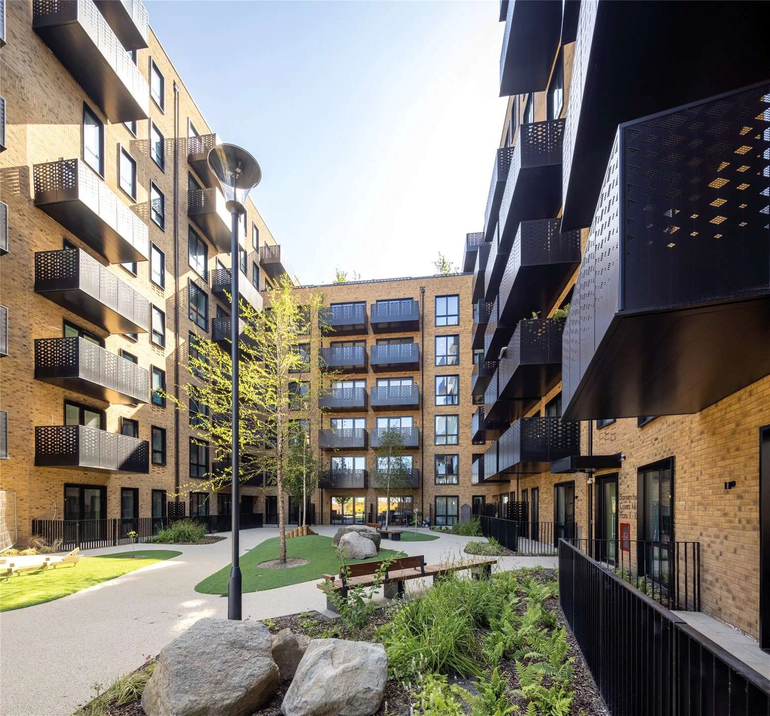 Hanwell Square Hanwell W7 Communal Courtyard Garden Balconies Exterior