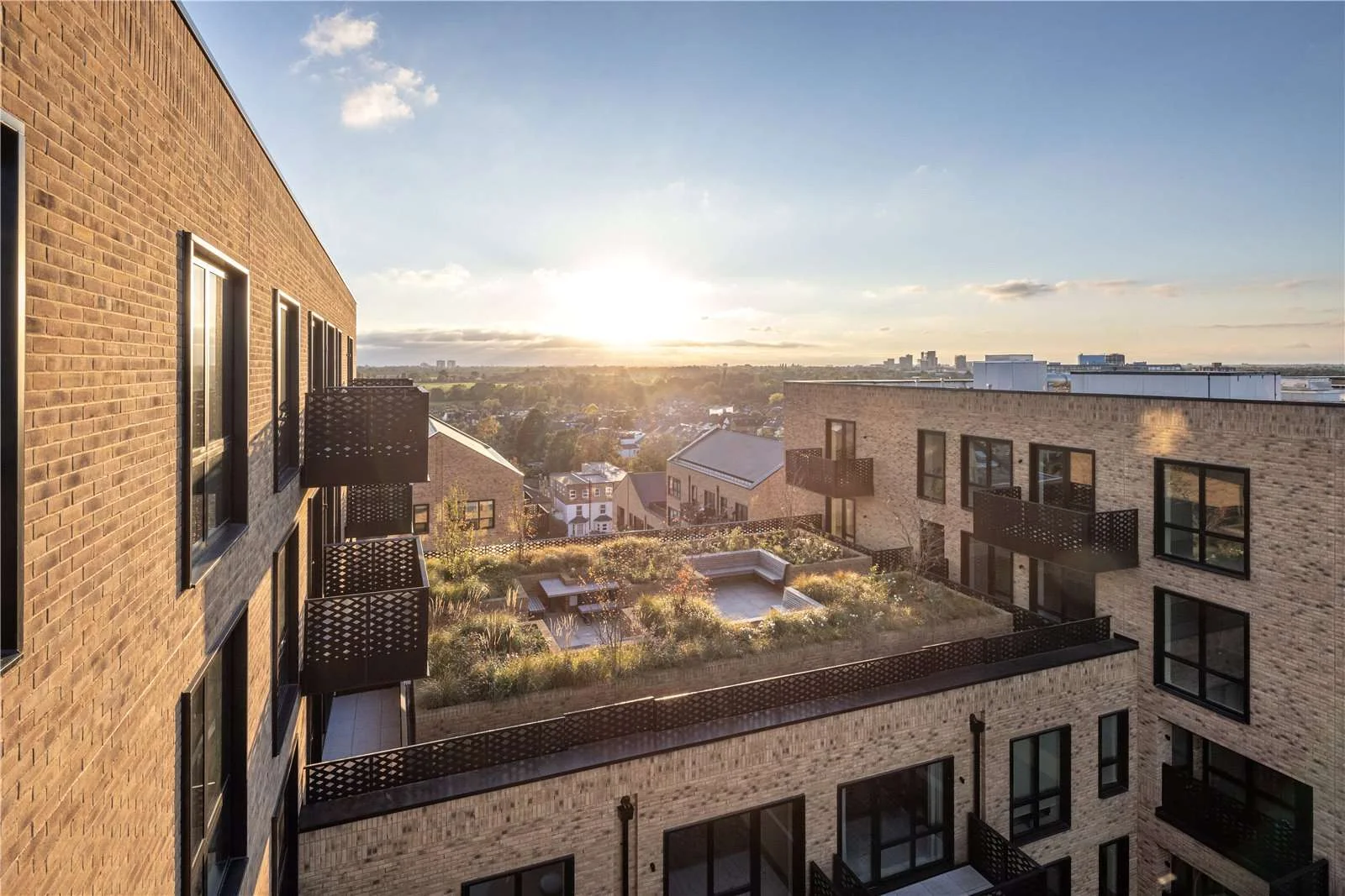 Hanwell Square Hanwell W7 Communal Roof Terrace Sunset London Skyline