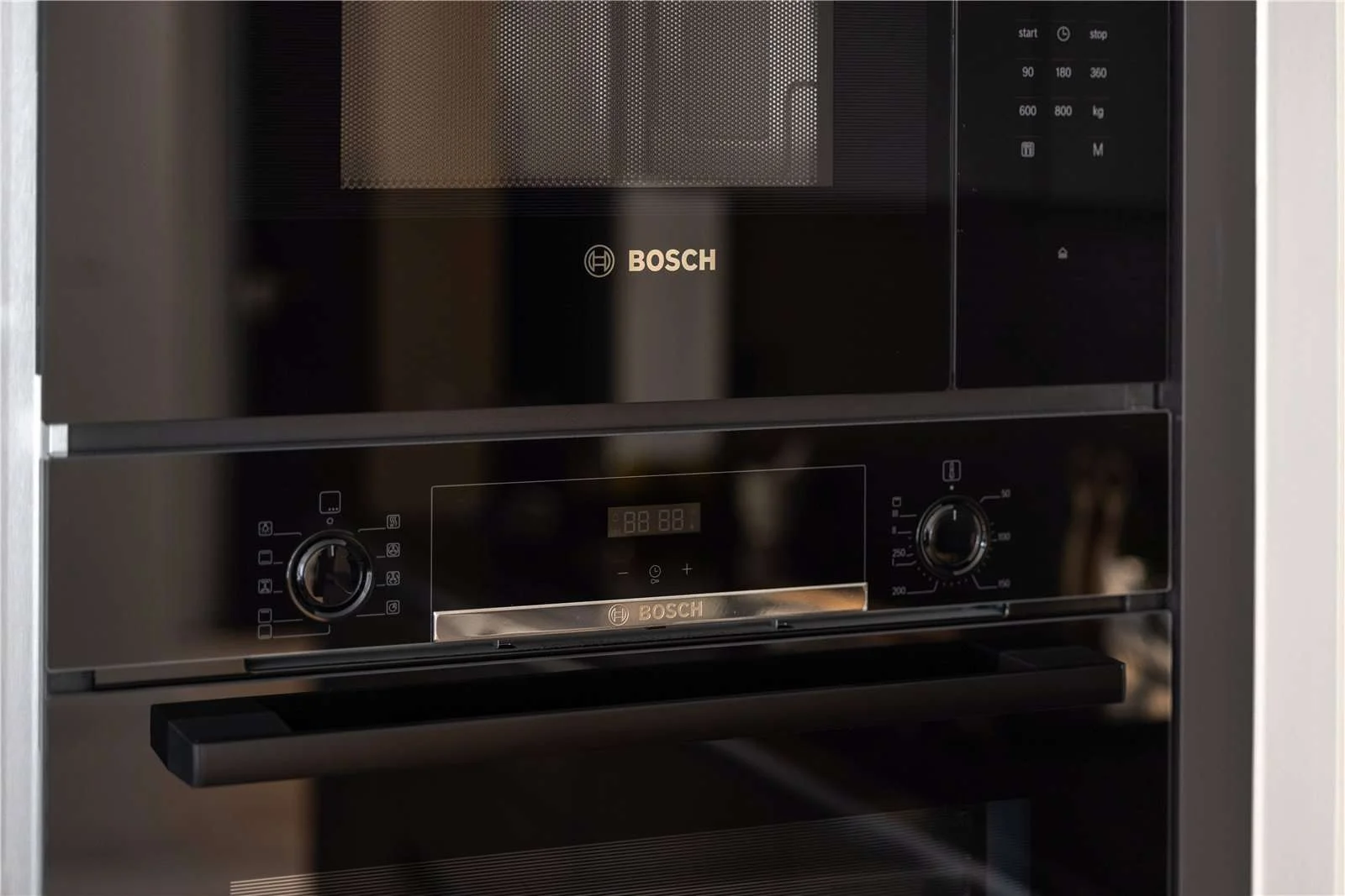 Hanwell Square Hanwell W7 Kitchen Bosch Integrated Oven Microwave Detail