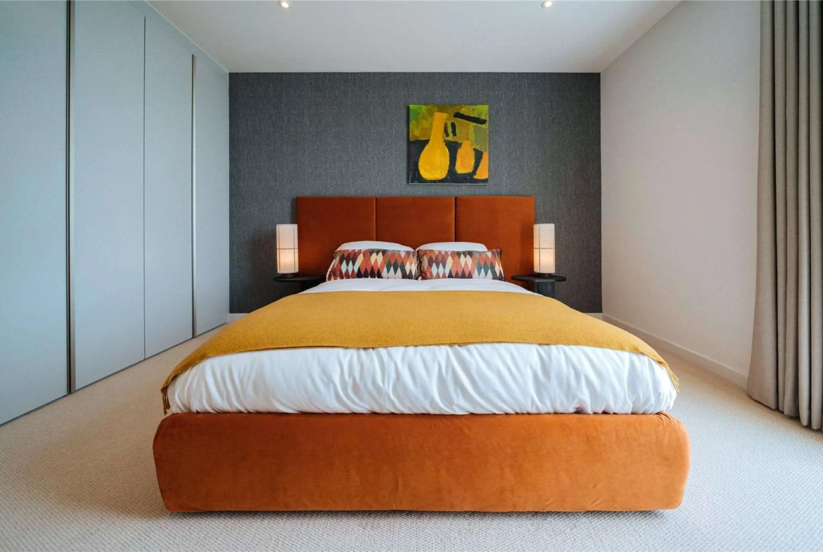 Hurlingham Waterfront Sw6 London Master Bedroom Double Bed Fitted Wardrobes Neutral Carpet