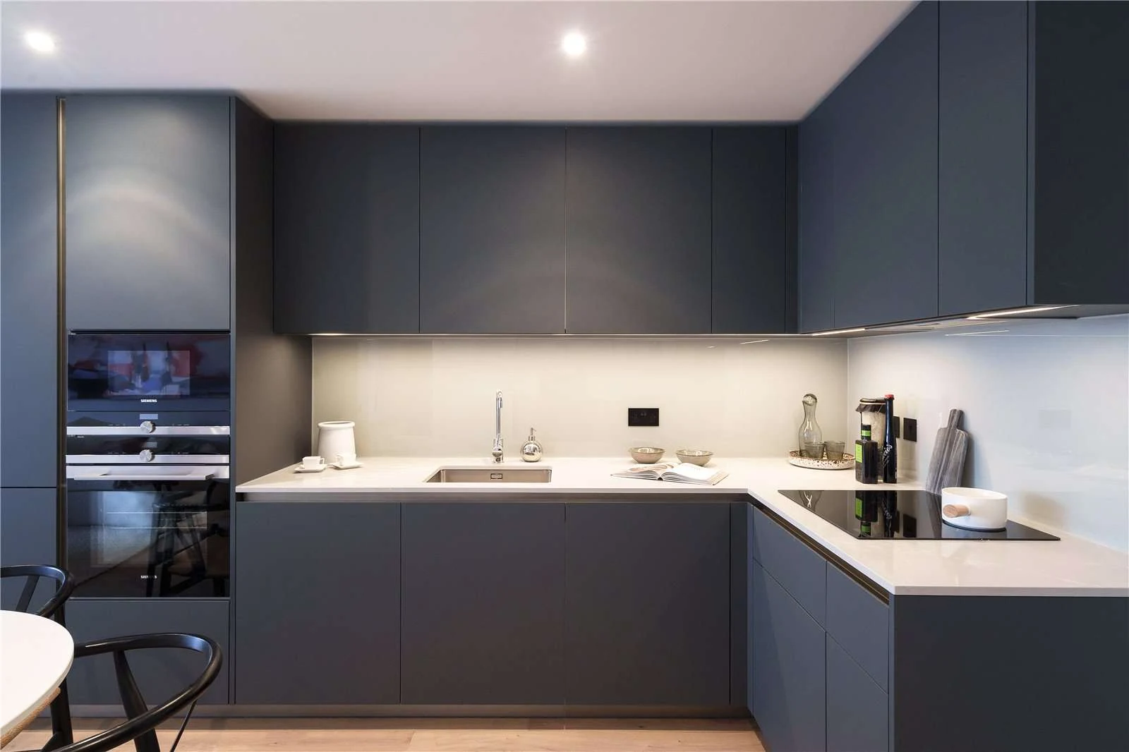 Koa Electric Boulevard Battersea Sw11 2bed Apartment Kitchen Navy Siemens Appliances London