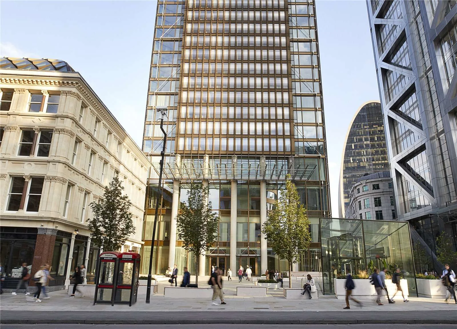 london-one-bishopsgate-plaza-exterior-houndsditch-ec3a London One Bishopsgate Plaza Exterior Houndsditch Ec3a