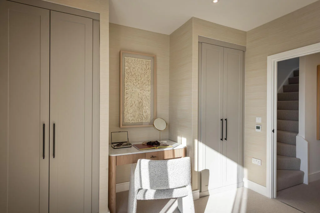 London Square Twickenham Green Plot1 Bedroom Fitted Wardrobes Dressing Area Tw2