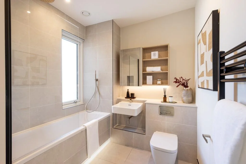 London Square Twickenham Green Plot8 Family Bathroom Tw2