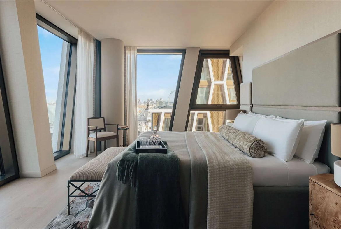 London The Broadway Westminster Sw1h Master Bedroom London Eye View
