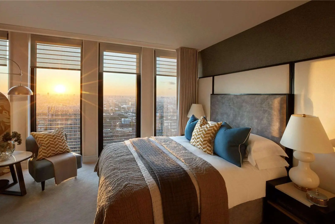 One Bishopsgate Plaza London Ec3a Master Bedroom Sunset