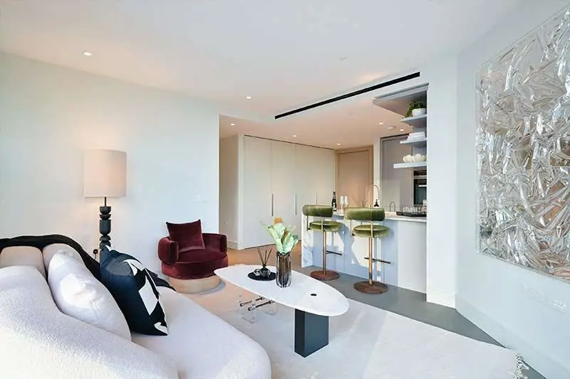 One Bishopsgate Plaza London Ec3a Open Plan Living Dining Gherkin