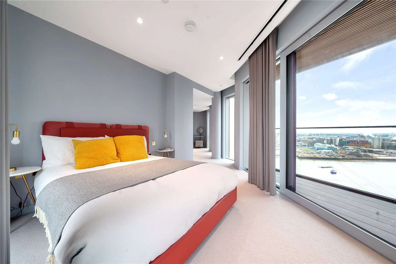 Peninsula Riverfront Greenwich London Se10 Principal Bedroom Thames River View Floor To Ceiling Windows
