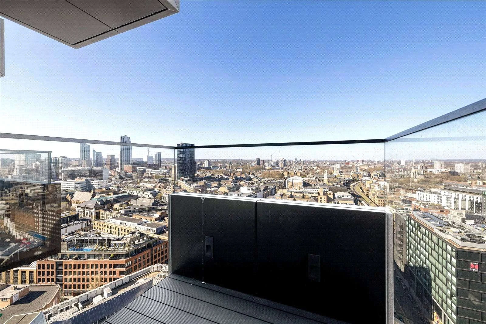private-balcony-panoramic-london-views-the-stage-shoreditch-ec2a Private Balcony Panoramic London Views The Stage Shoreditch Ec2a