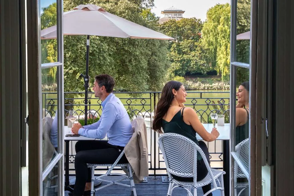 Richmond Riverside Dining Al Fresco Thames Surrey London Tw9
