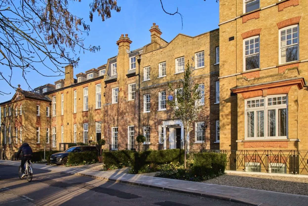 Richmond Square Evelyn House Heritage Facade Kew Foot Road Richmond Tw9