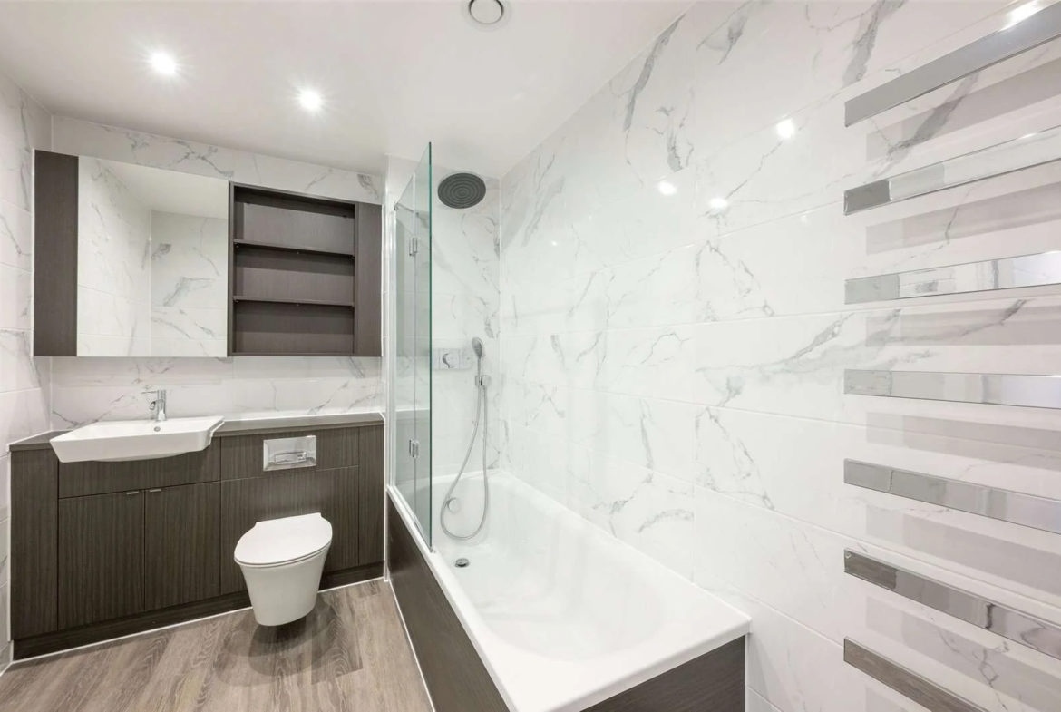The Auria Cantle Mews Portobello Square W10 Bathroom Marble Tiles Bath Shower Over Dark Vanity
