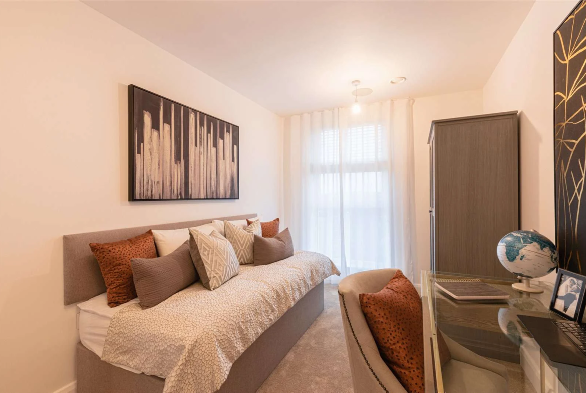The Auria Portobello Square Ladbroke Grove W10 Bedroom 2 Wardrobe Study Desk Build