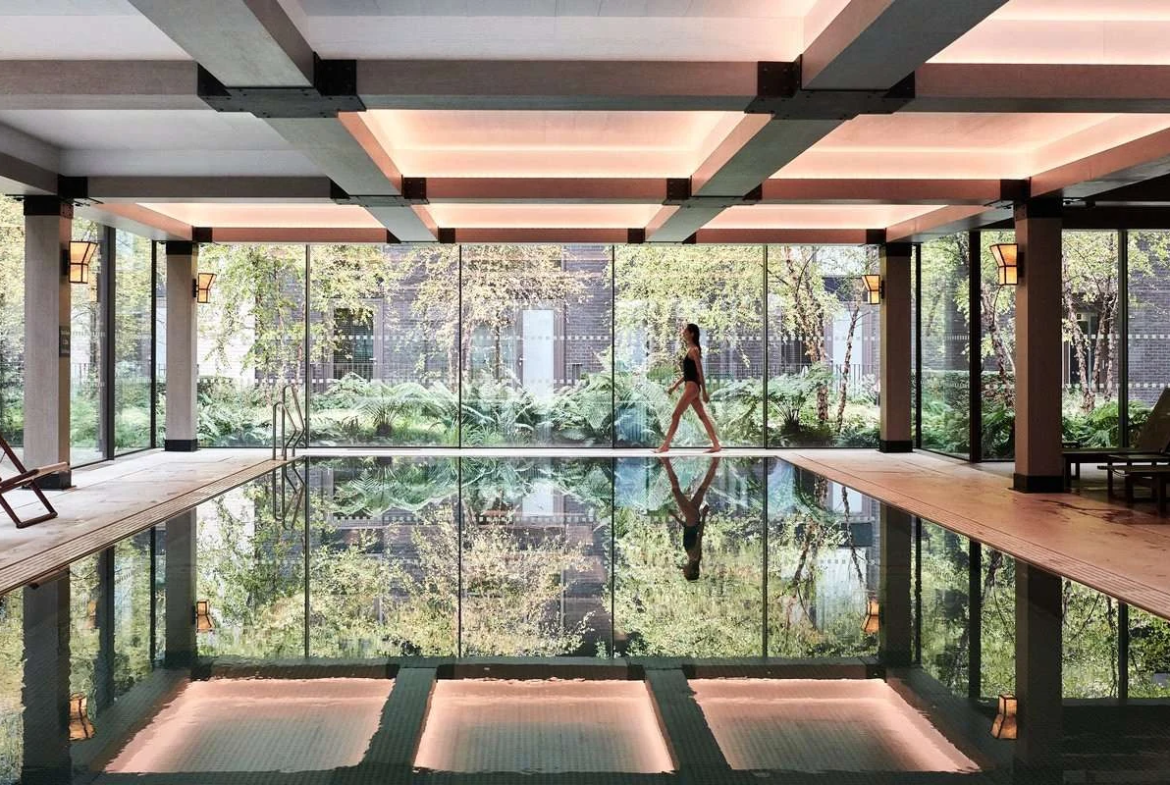 The Capston Embassy Gardens Nine Elms Sw11 London 2 Bed Apartment Residents Indoor Swimming Pool Garden Views Floor To Cei...