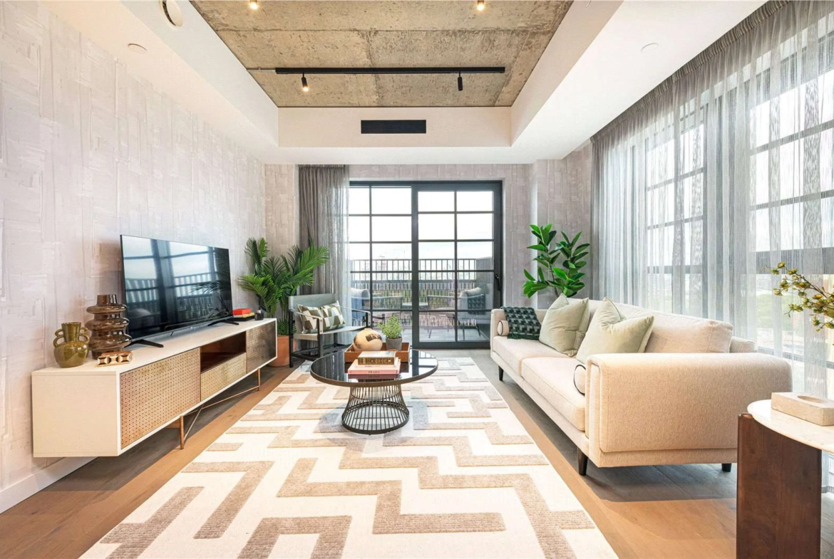 The Founding Canada Water London Se16 3bed Living Room Concrete Ceiling Balcony Access