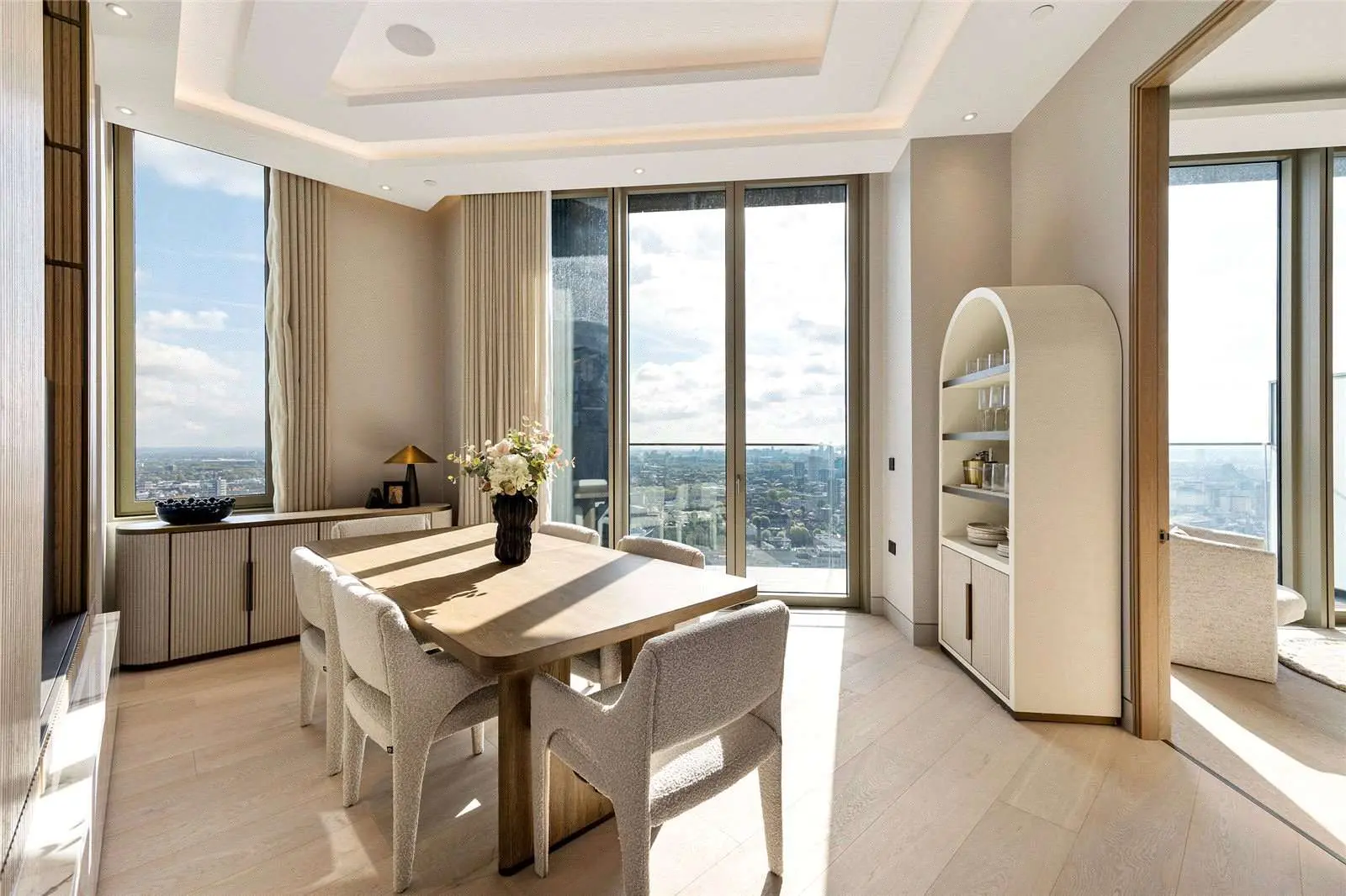 The Stage Shoreditch London Ec2a Penthouse Dining Room London Skyline