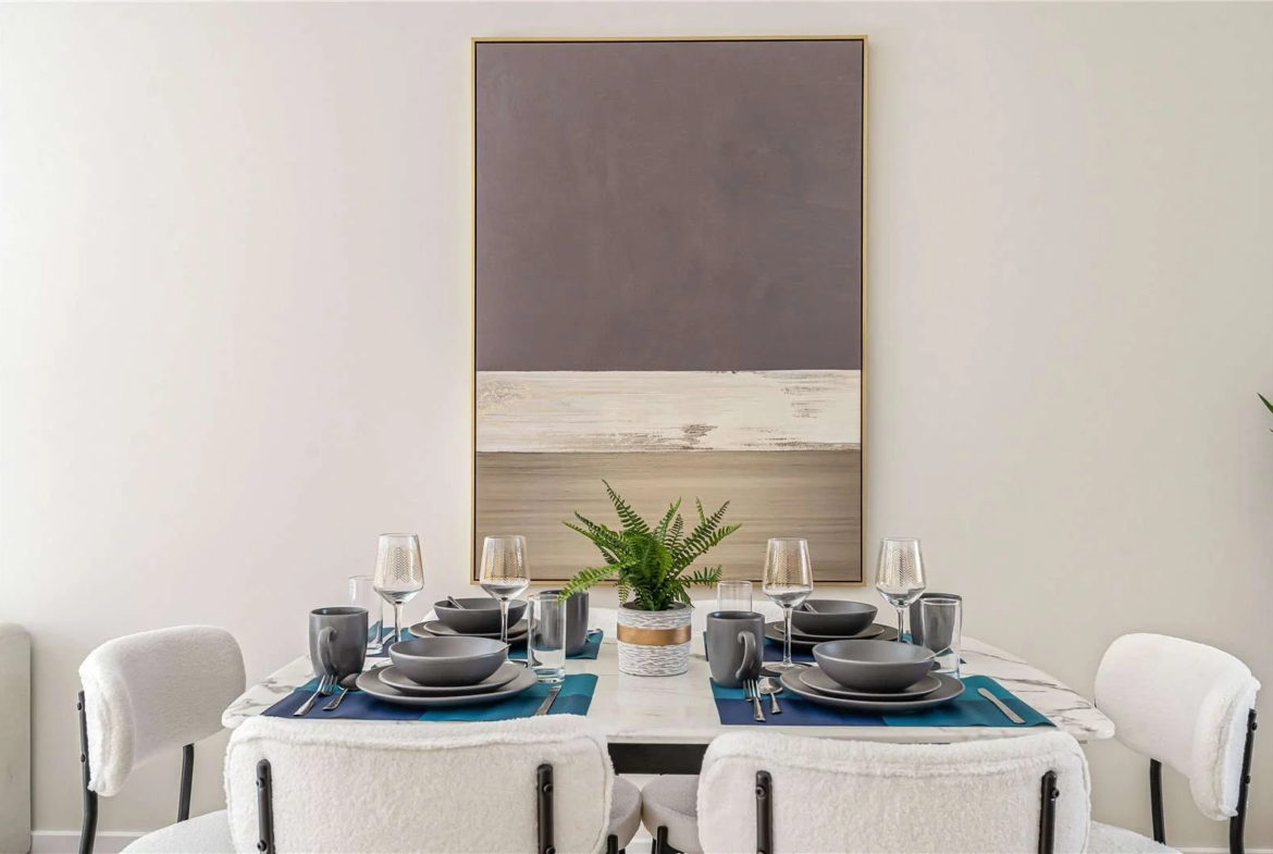 The Warwick Ealing W5 3 Bed Dining Area Marble Table Six Seats