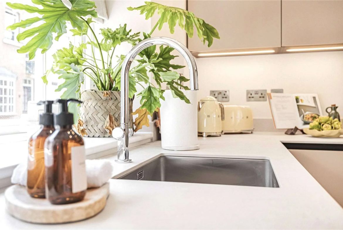 The Warwick Ealing W5 5pt London Modern Kitchen Chrome Tap White Worktop Integrated Appliances Smeg Toaster Build