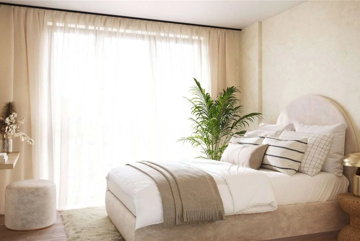 The Warwick Ealing W5 Double Bedroom With Large Window