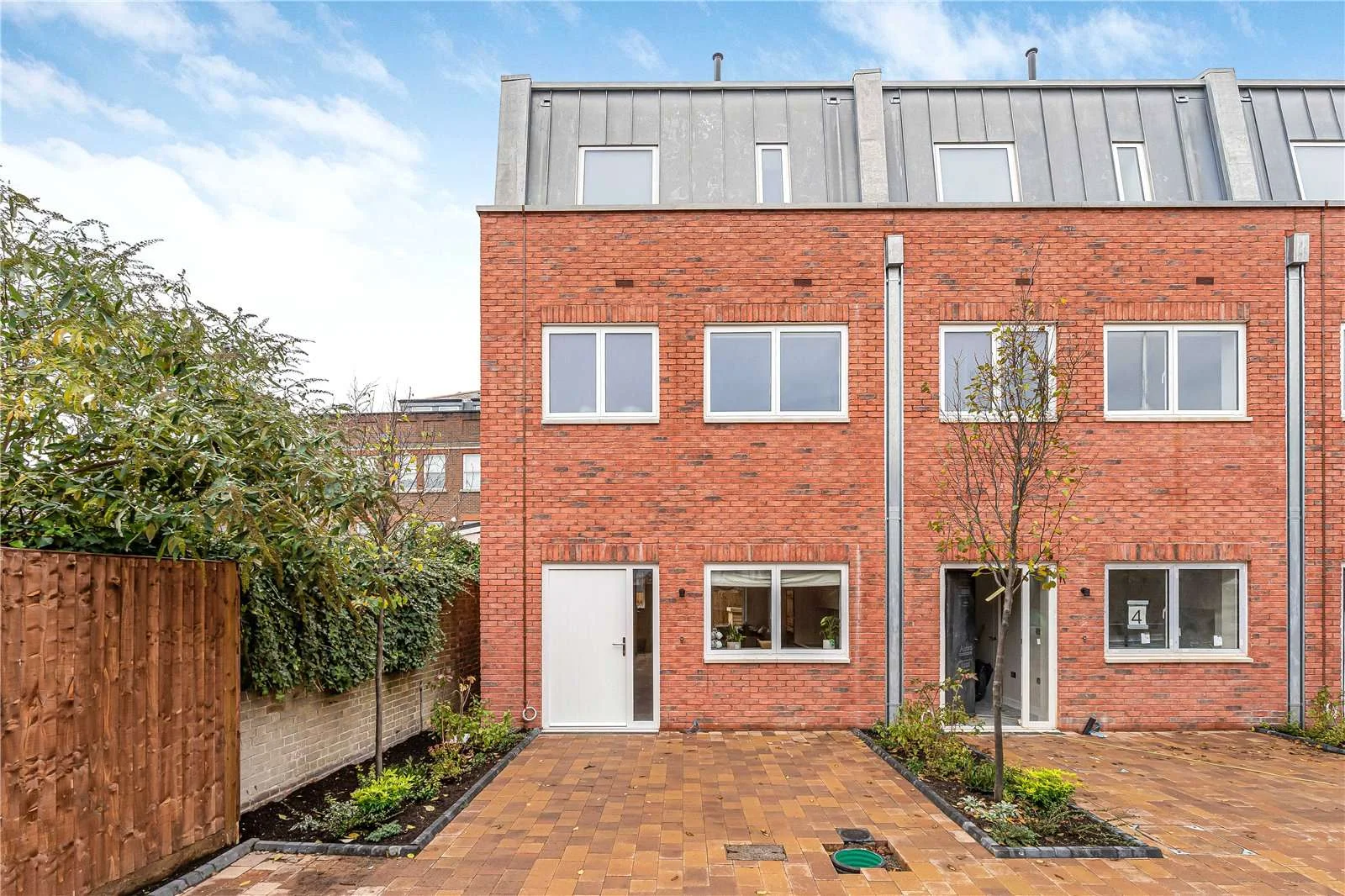The Warwick Ealing W5 Mews House Second Bedroom With En Suite Door