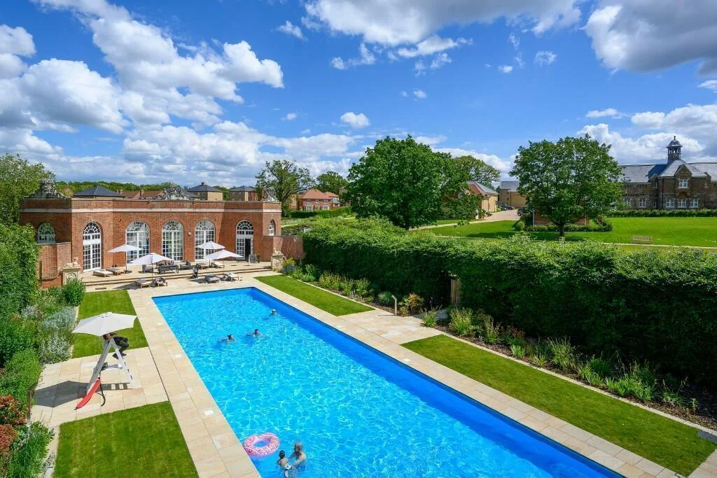 Trent Park En4 Residents Outdoor Heated Swimming Pool Orangery