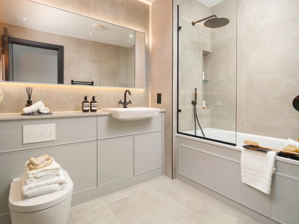 Trent Park Walled Garden En4 Luxury Bathroom Bath Rain Shower