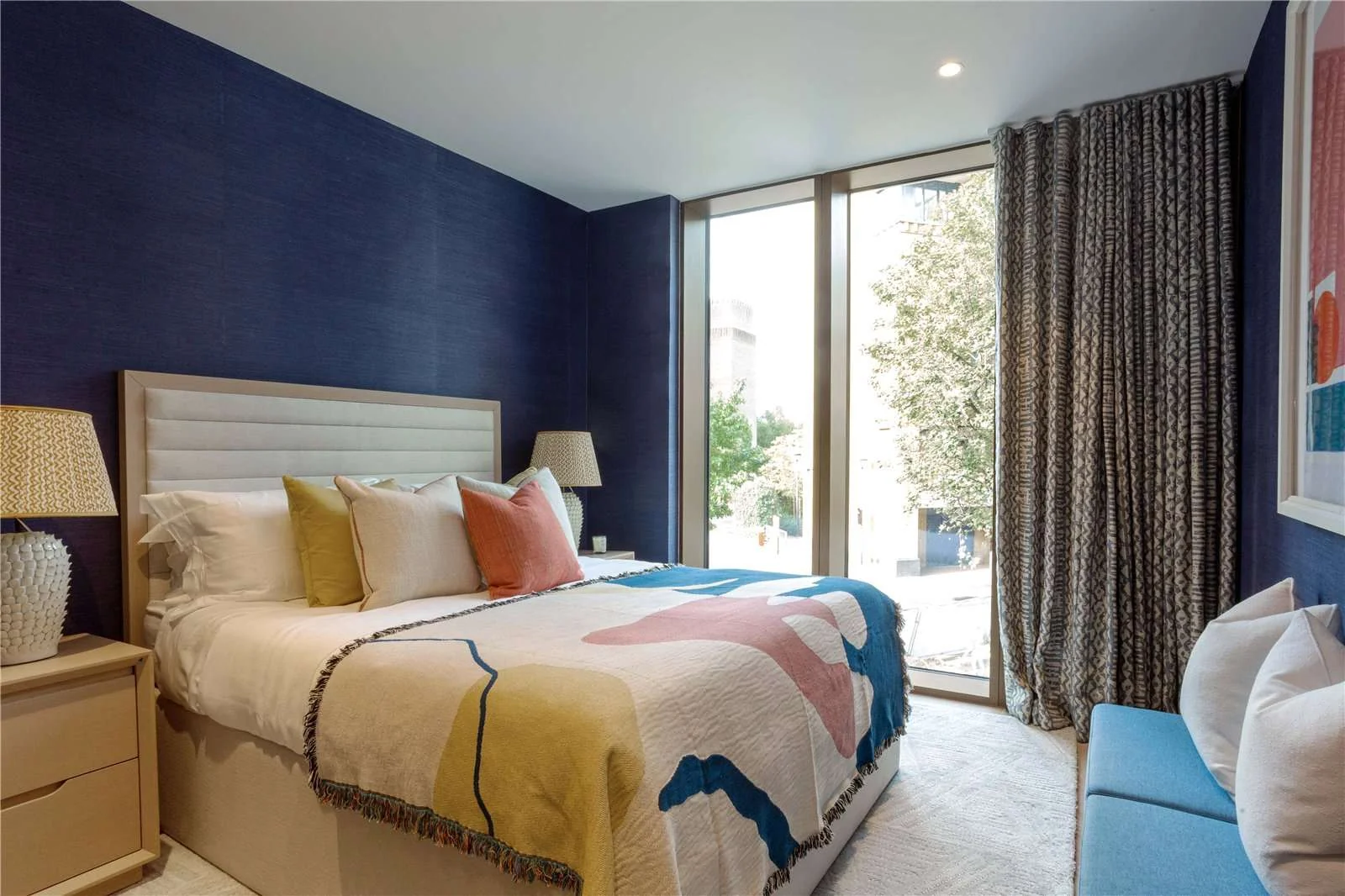 Triptych Bankside 185 Park Street Se1 9bl Bedroom Floor To Ceiling Windows Garden View London