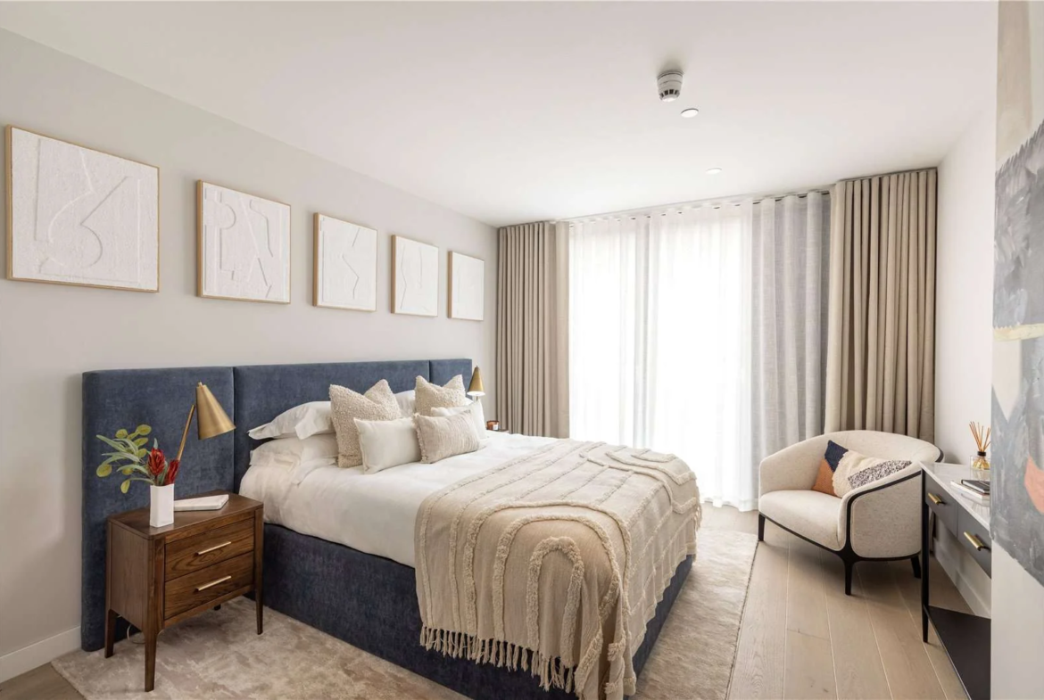 Triptych Bankside Eastern Building Se1 London Bedroom Blue Velvet Headboard Gold Lamps Luxury Interiors